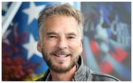 Classic rocker Kenny Loggins hosts his own show (Image via The Hollywood Reporter)